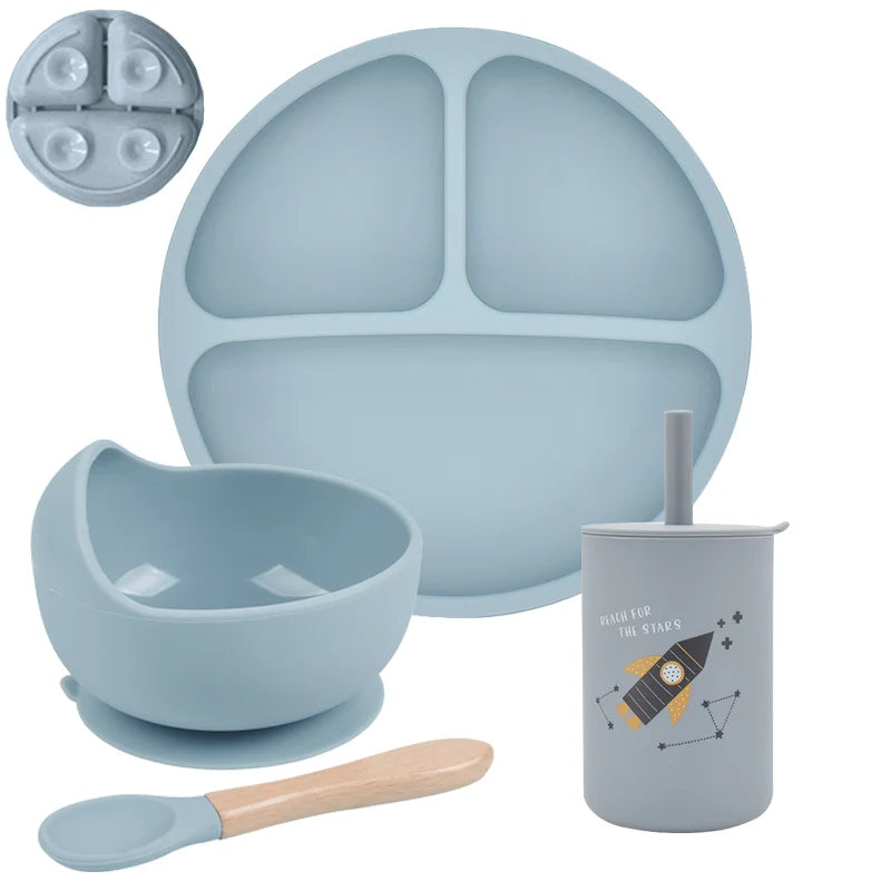 Set repas bébé 4 pièces en silicone – Assiette, bol, couverts bois, bavoir | Sans BPA, avec ventouse