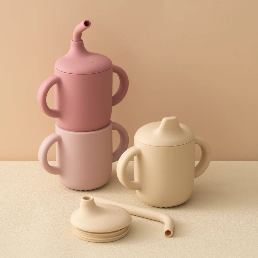Tasse d’apprentissage en silicone 2 en 1 – Gobelet avec paille + couvercle snack | Sans BPA